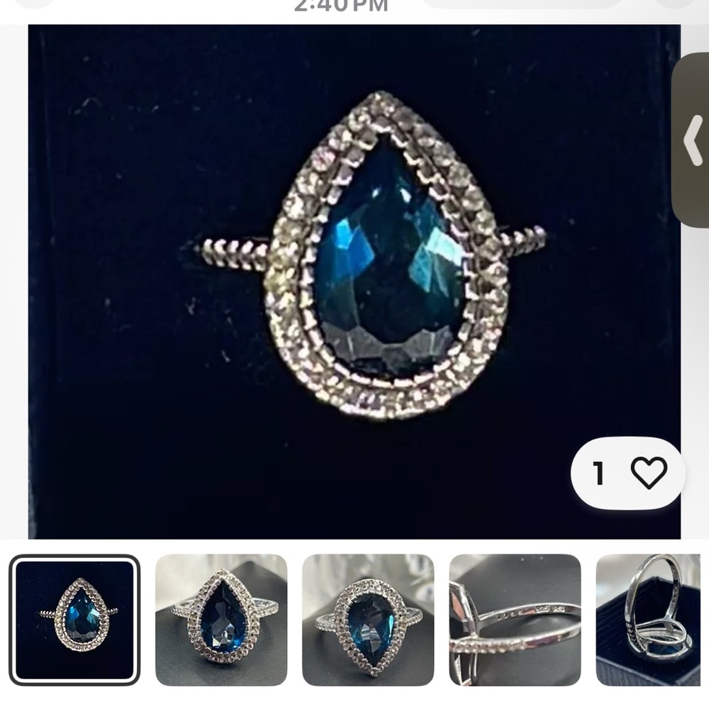 Elegant Silver and Blue Teardrop Ring